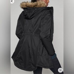 Athleta Summit Parka Black with Fur Hood Size Small